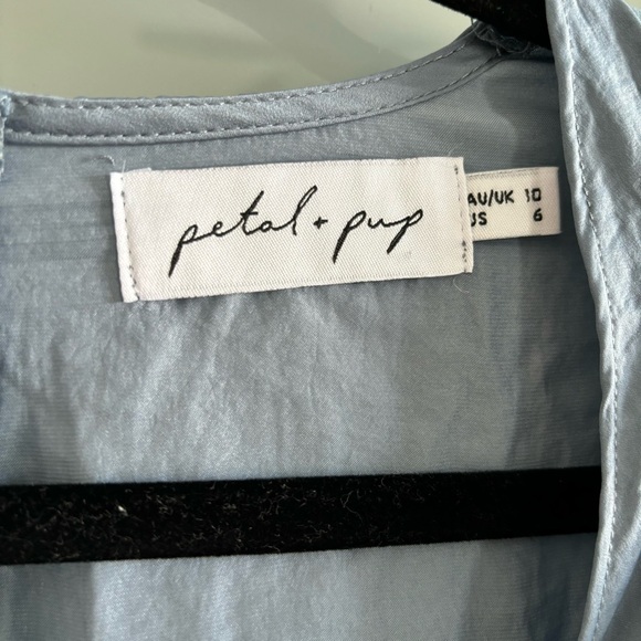 Petal + Pup Amanda Hi Lo Tie Front Dress Blue Small - Picture 4 of 8